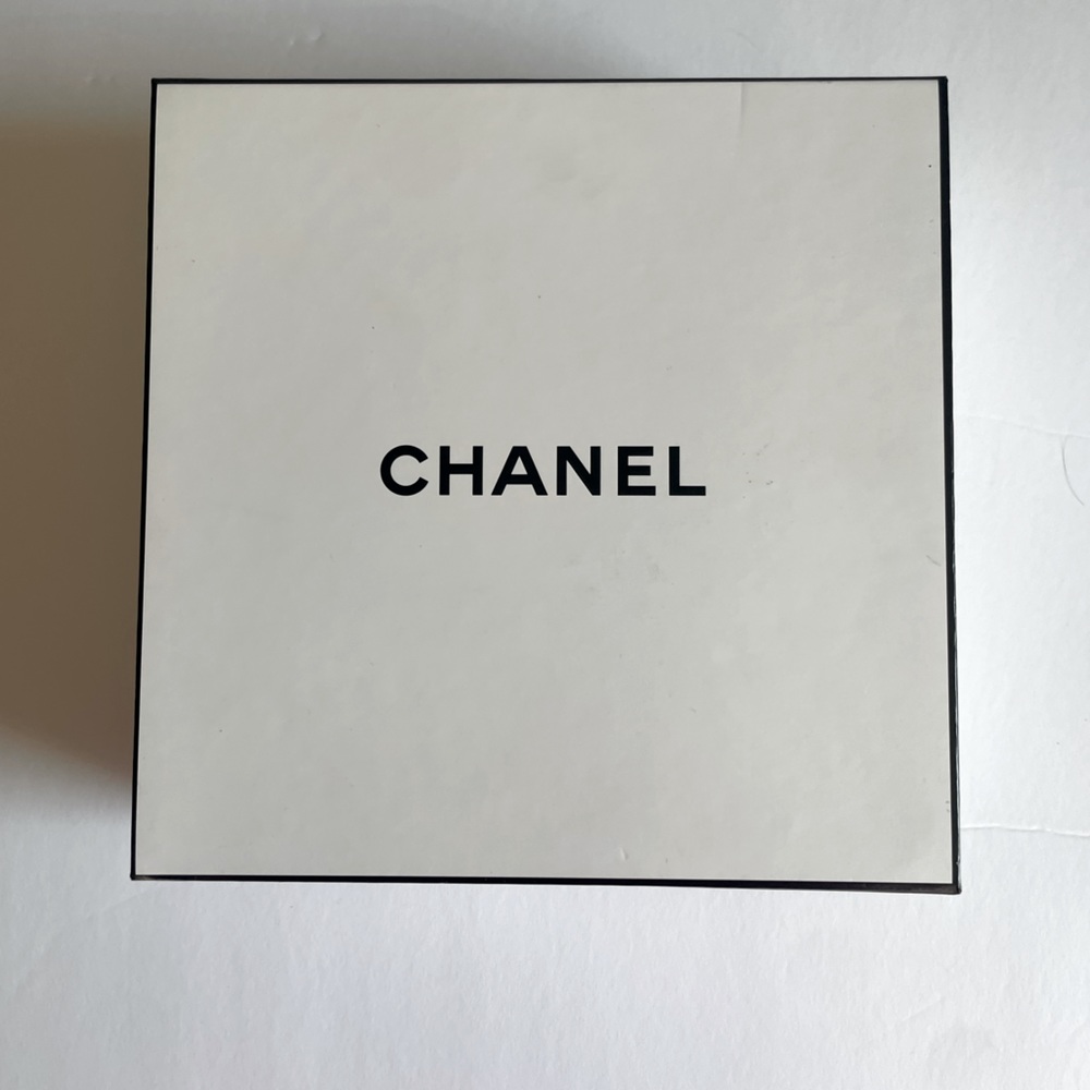 Chanel Box